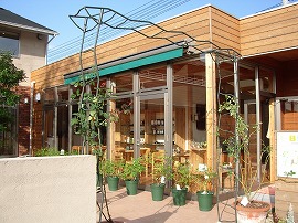 薔薇の館に・・・ 薔薇の館に・・・