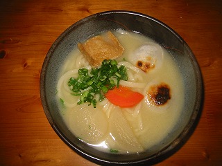 白味噌仕立ての雑煮うどん