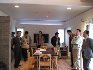 新産住拓㈱様(熊本市)視察 新産住拓㈱様(熊本市)視察